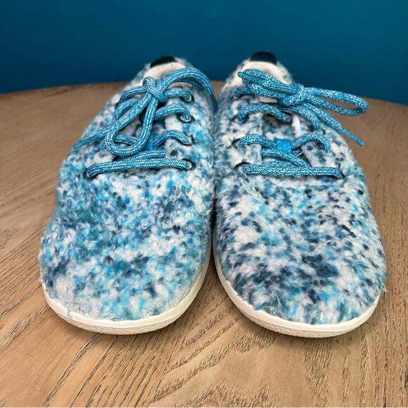 allbirds Women's Wool Runner Fluffs Merino Wool Sneaker Blue White Size 9 - Picture 4 of 9